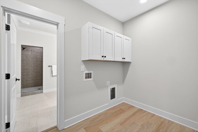 3883 12th St NE — photo 13 of 34