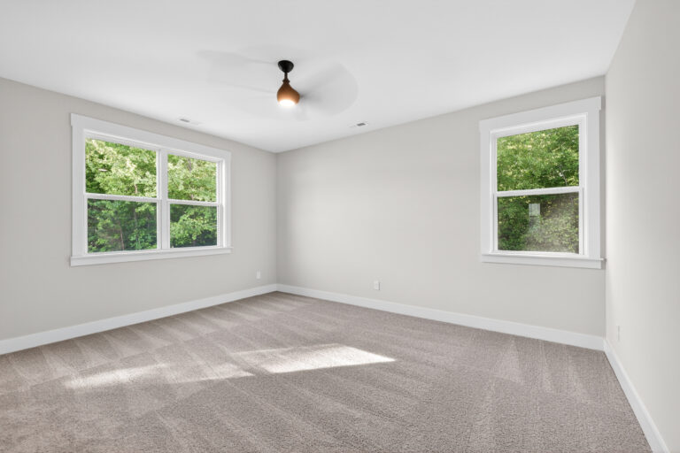3883 12th St NE — photo 3 of 34