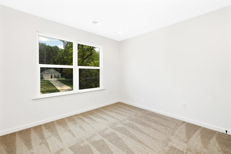 2920 Capitol Dr. — photo 2 of 23
