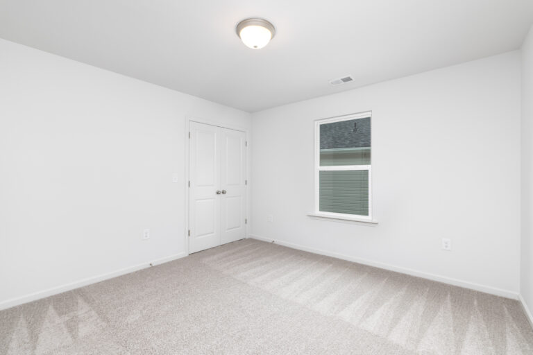 12710 Hamilton Rd. — photo 7 of 28
