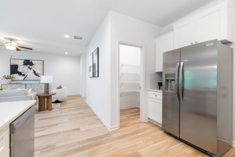 12710 Hamilton Rd. — photo 13 of 28