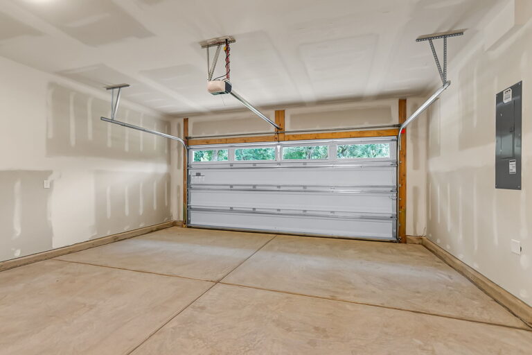 1438 Joy Ave. — photo 25 of 52