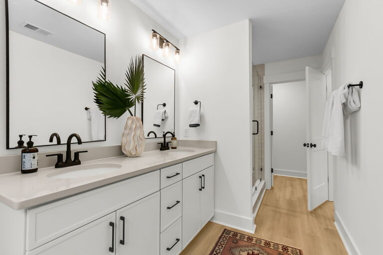 1438 Joy Ave. — photo 3 of 52