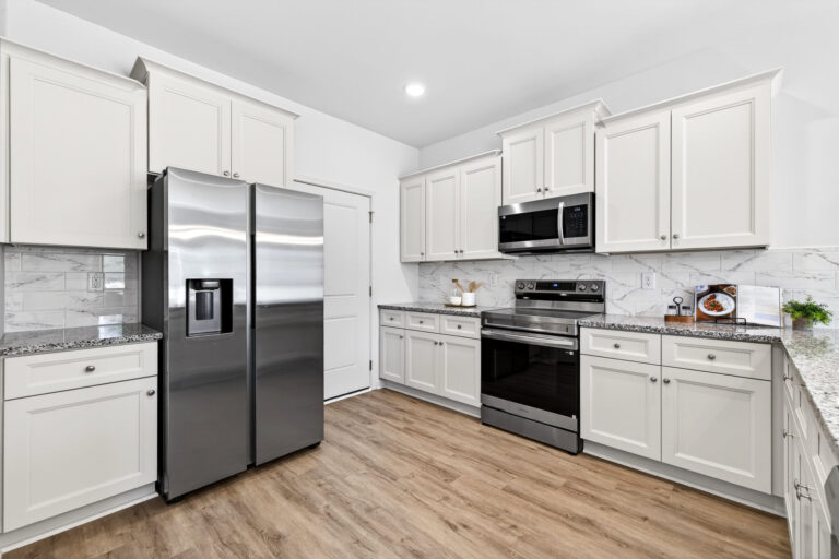 312 E Glendale Ave — photo 10 of 25