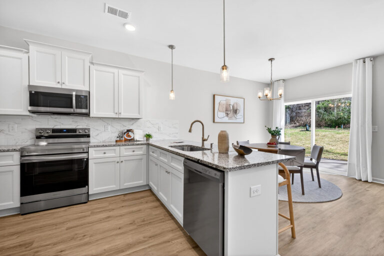 312 E Glendale Ave — photo 11 of 25