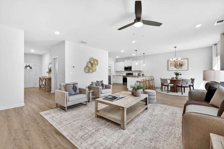 312 E Glendale Ave — photo 4 of 25