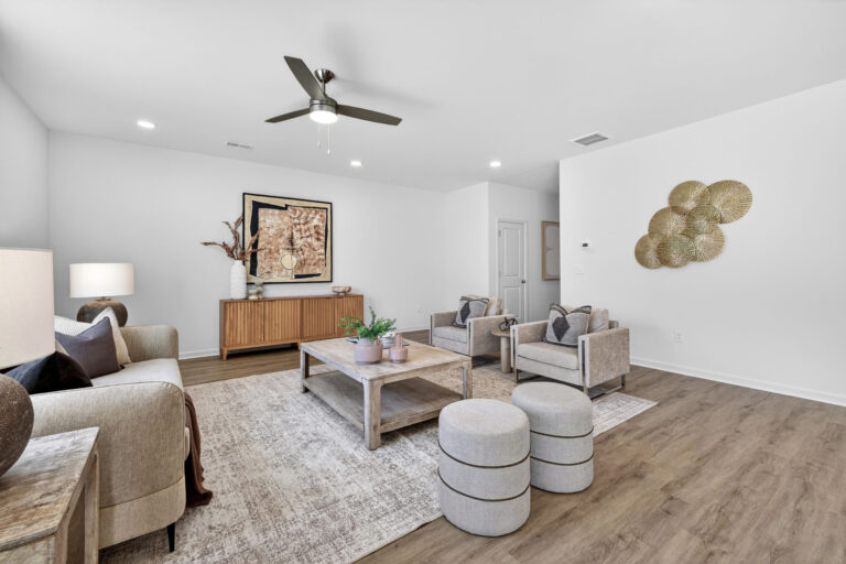 312 E Glendale Ave — photo 5 of 25