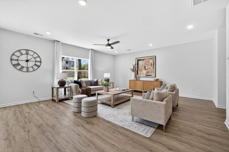 312 E Glendale Ave — photo 6 of 25