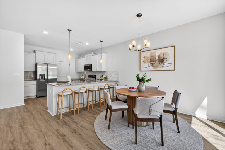 312 E Glendale Ave — photo 8 of 25