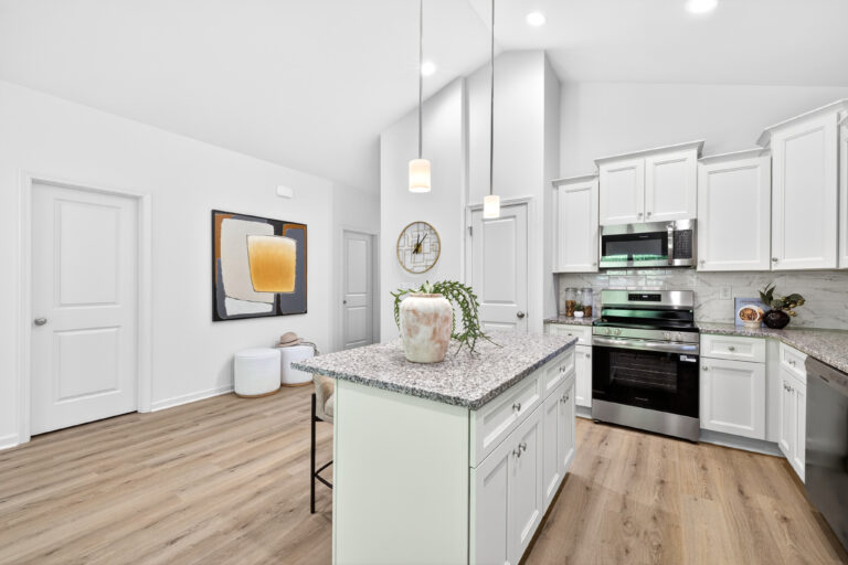 1009 E Catawba St. — photo 4 of 19