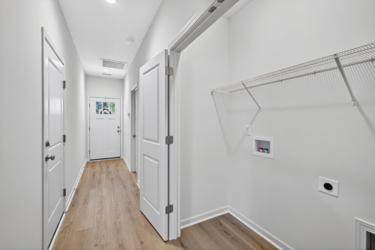 1009 E Catawba St. — photo 16 of 19