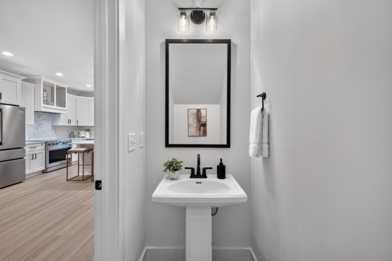 9000 Pinenoll Ln. — photo 14 of 31