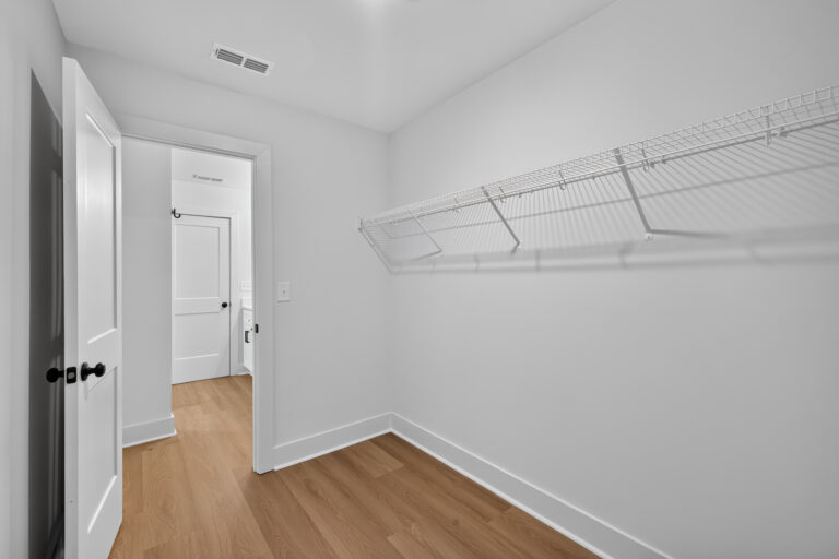 9000 Pinenoll Ln. — photo 18 of 31