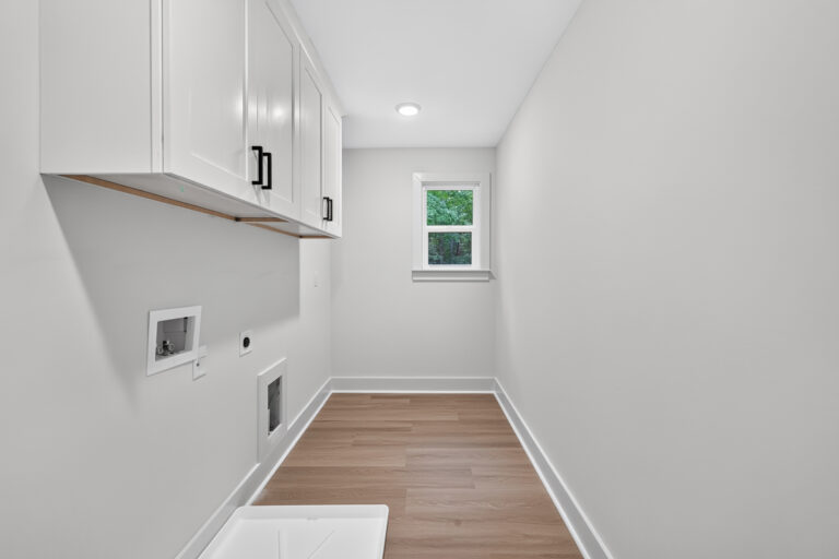 9000 Pinenoll Ln. — photo 17 of 31