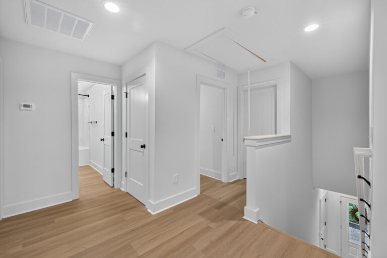 9000 Pinenoll Ln. — photo 2 of 31
