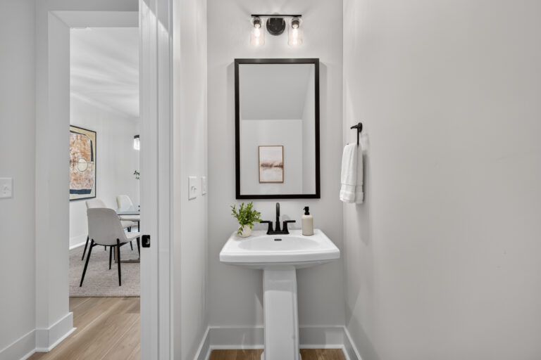 9006 Pinenoll Ln. — photo 8 of 33